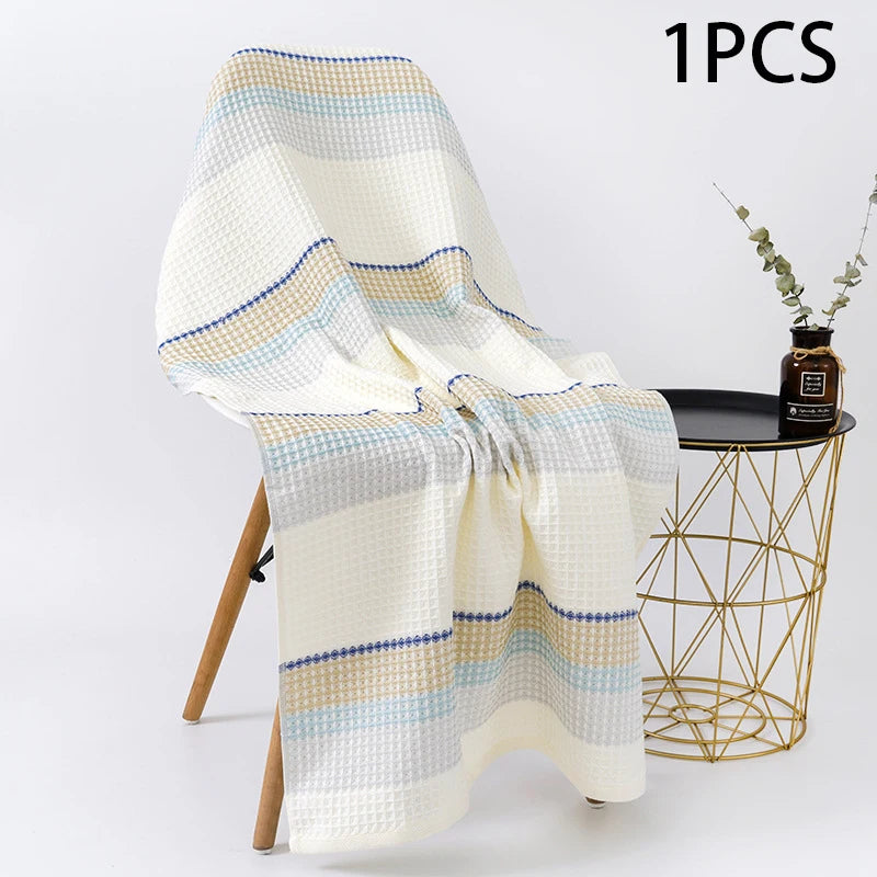 PetalDry™ Striped Cotton Bath Towel